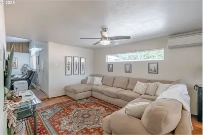 1054 N River Dr, Sweet Home, OR 97386 - Photo 15