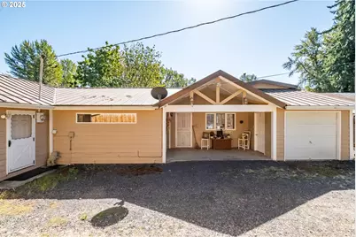 1054 N River Dr, Sweet Home, OR 97386 - Photo 11