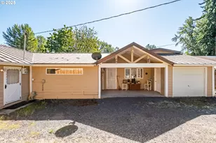 1054 N River Dr, Sweet Home, OR 97386 - Photo 11