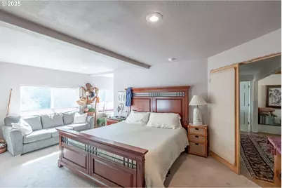 1054 N River Dr, Sweet Home, OR 97386 - Photo 17