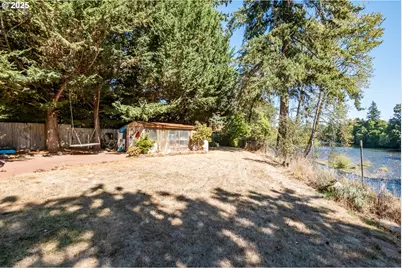 1054 N River Dr, Sweet Home, OR 97386 - Photo 35