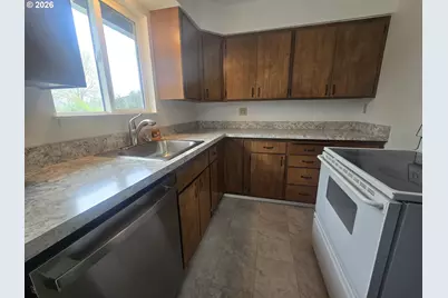 1027 Sunflower St, The Dalles, OR 97058 - Photo 9