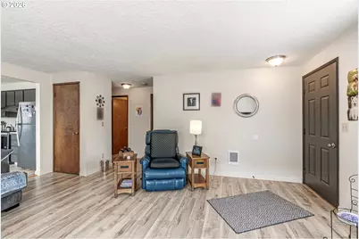 1521 9th Ave, Longview, WA 98632 - Photo 7