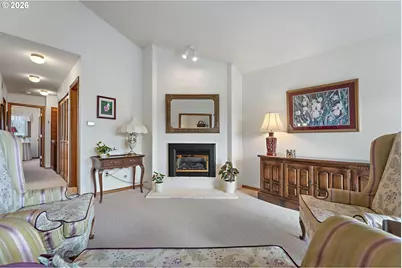 16146 SW 130th Ter #4, Portland, OR 97224 - Photo 5