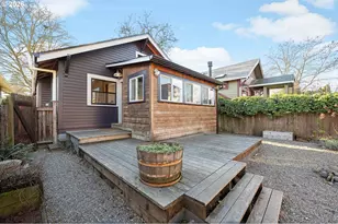 1137 SE Lexington St, Portland, OR 97202 - Photo 33