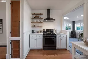 1137 SE Lexington St, Portland, OR 97202 - Photo 13