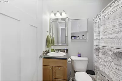 1764 Allea Dr, Eugene, OR 97404 - Photo 17