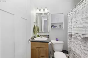 1764 Allea Dr, Eugene, OR 97404 - Photo 17