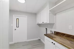 5422 Portland Rd NE, Salem, OR 97305 - Photo 39