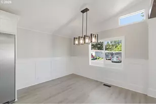 5422 Portland Rd NE, Salem, OR 97305 - Photo 11