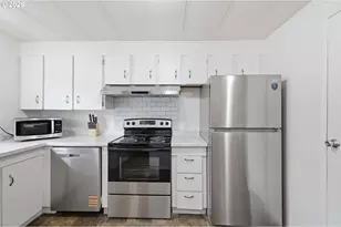 1600 Rhododendron Dr, Florence, OR 97439 - Photo 5