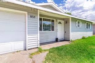 935 E Gladys Ave, Hermiston, OR 97838 - Photo 3