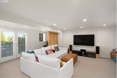 840 NW Summit Ave, Portland, OR 97210 - Photo 35