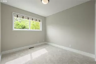 2145 Floral Hill Dr, Eugene, OR 97403 - Photo 21