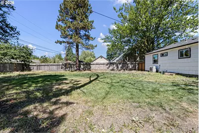 1510 Wilson St, Eugene, OR 97402 - Photo 25