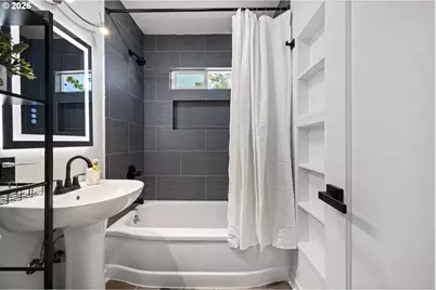 1510 Wilson St, Eugene, OR 97402 - Photo 17