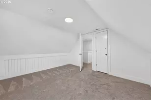 8413 NE Hassalo St, Portland, OR 97220 - Photo 17