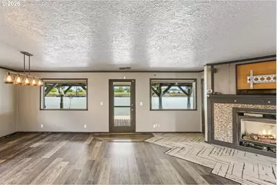 2039 N Jantzen Ave, Portland, OR 97217 - Photo 9