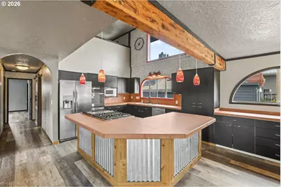 2039 N Jantzen Ave, Portland, OR 97217 - Photo 13