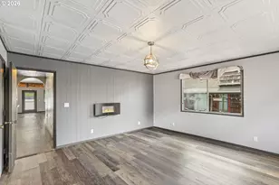 2039 N Jantzen Ave, Portland, OR 97217 - Photo 29