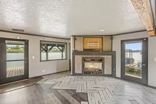 2039 N Jantzen Ave, Portland, OR 97217 - Photo 7