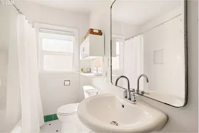 8623 N Curtis Ave, Portland, OR 97217 - Photo 13