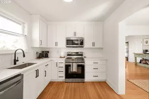 8623 N Curtis Ave, Portland, OR 97217 - Photo 7