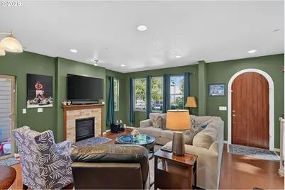 11106 SW Mont Blanc St, Wilsonville, OR 97070 - Photo 3