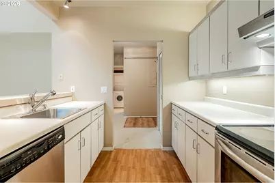 205 S Montgomery St #401B, Portland, OR 97201 - Photo 13