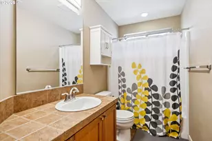 16387 SW Dekalb St, Portland, OR 97224 - Photo 35