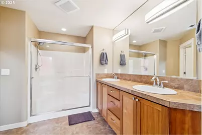 16387 SW Dekalb St, Portland, OR 97224 - Photo 25