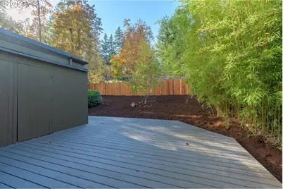 3820 Watkins Ln, Eugene, OR 97405 - Photo 17
