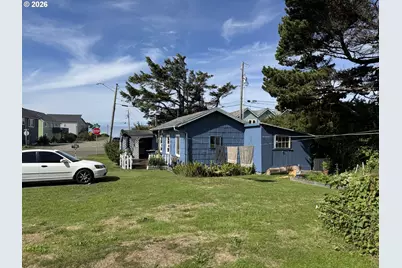 546 NW 10th St, Newport, OR 97365 - Photo 9