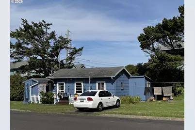 546 NW 10th St, Newport, OR 97365 - Photo 1