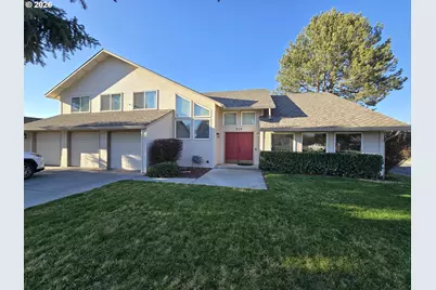 929 E Pine Ave, Hermiston, OR 97838 - Photo 1