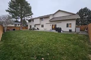 929 E Pine Ave, Hermiston, OR 97838 - Photo 33