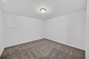 2327 NE 52nd Ave, Portland, OR 97213 - Photo 41