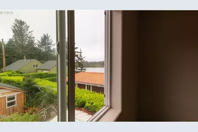 203 SE Surf Ave, Lincoln City, OR 97367 - Photo 35