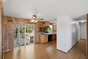 1669 Johnson St, North Bend, OR 97459 - Photo 9