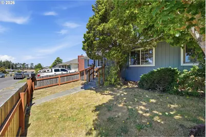 1669 Johnson St, North Bend, OR 97459 - Photo 33