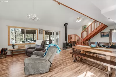 127 S Mike Rd, Tygh Valley, OR 97063 - Photo 3