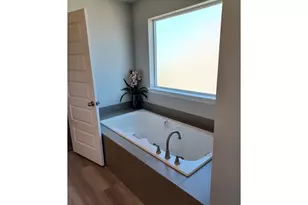 745 E Wilson St, Carlton, OR 97111 - Photo 11