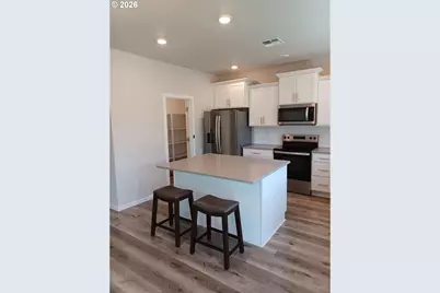 745 E Wilson St, Carlton, OR 97111 - Photo 5
