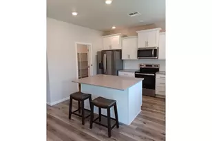 745 E Wilson St, Carlton, OR 97111 - Photo 5