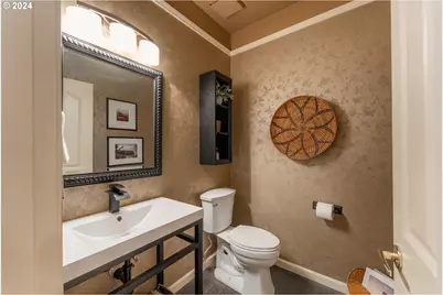 317 Aker Dr, Myrtle Creek, OR 97457 - Photo 29