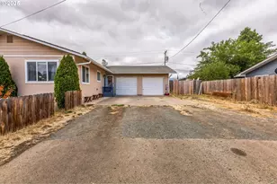 663 E 4th Ave, Riddle, OR 97469 - Photo 7