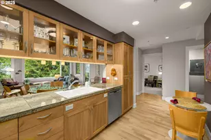 780 NW Westover Square, Portland, OR 97210 - Photo 19