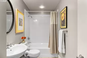 780 NW Westover Square, Portland, OR 97210 - Photo 17