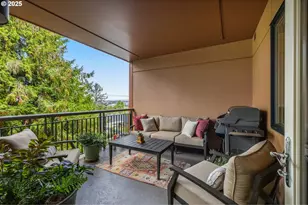 780 NW Westover Square, Portland, OR 97210 - Photo 7