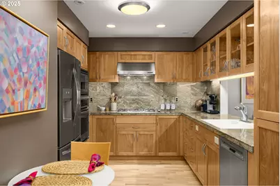 780 NW Westover Sq #3, Portland, OR 97210 - Photo 13